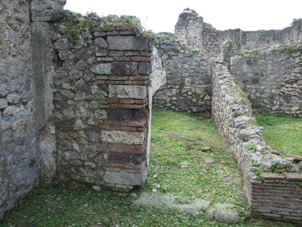 VI.15.6 Pompeii. March 2009.  Doorway to Room 4. Cubiculum.