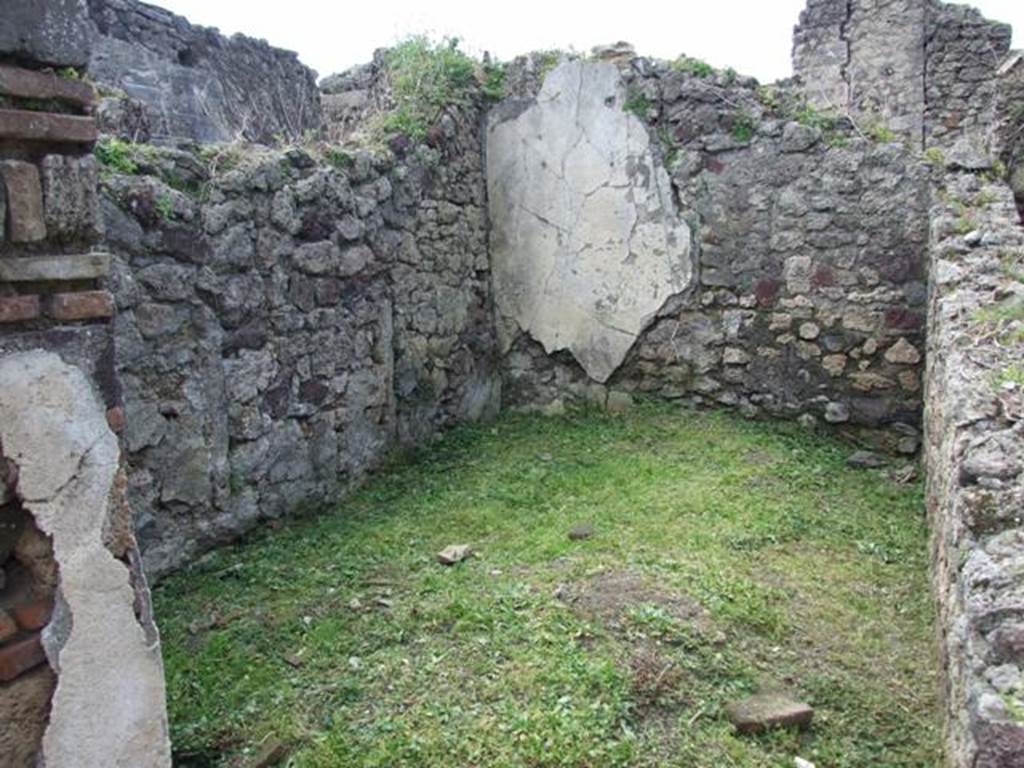 VI.15.6 Pompeii. March 2009. Room 4, cubiculum. Looking west, towards south-west corner.