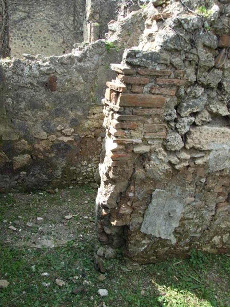 VI.15.6 Pompeii. March 2009. Room 9, doorway and west wall of room 8.

