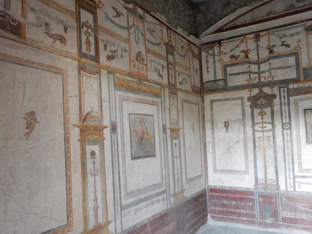 VI.15.8 Pompeii. June 2019. North wall and north-east corner of oecus. Photo courtesy of Buzz Ferebee.