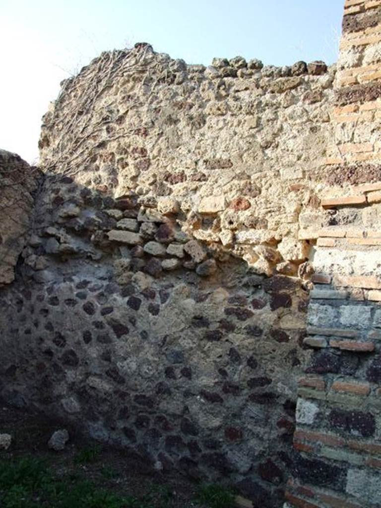 VI.15.13 Pompeii. December 2007. North wall.