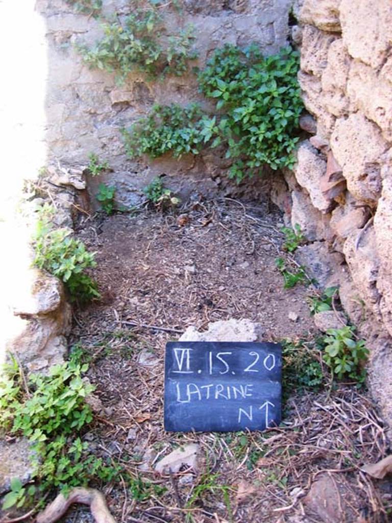 VI.15.20 Pompeii. July 2008. Looking north in latrine. Photo courtesy of Barry Hobson. 