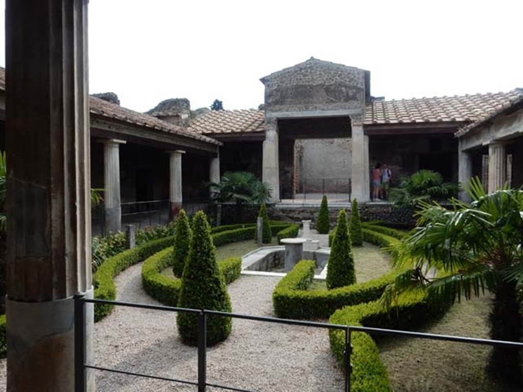 VI.16.7 Pompeii. May 2016. Room F, looking west from east portico. Photo courtesy of Buzz Ferebee.