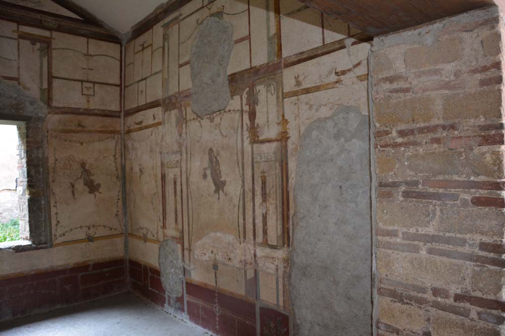 VI.16.7 Pompeii. March 2019. Room Q, looking west along north wall from doorway.
Foto Annette Haug, ERC Grant 681269 DÉCOR.
