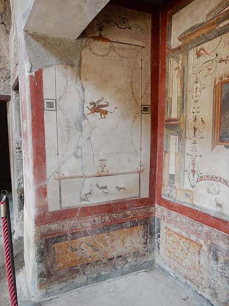 VI.16.15 Pompeii. May 2015. Tablinum D, south wall. Photo courtesy of Buzz Ferebee.