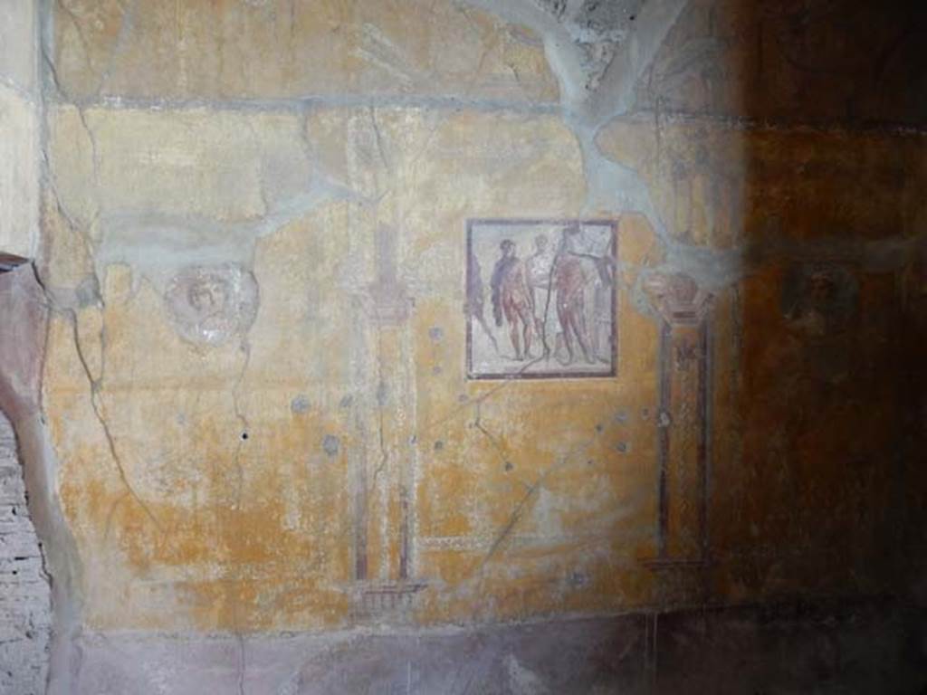 VI.16.15 Pompeii. May 2015. Room G, east wall. Photo courtesy of Buzz Ferebee.