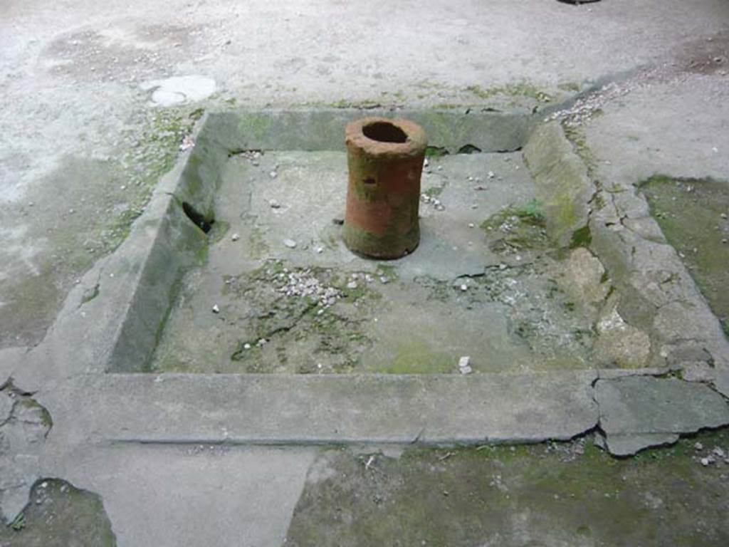 VI.16.15 Pompeii. May 2012. Looking north across impluvium in atrium B.
Photo courtesy of Buzz Ferebee.
