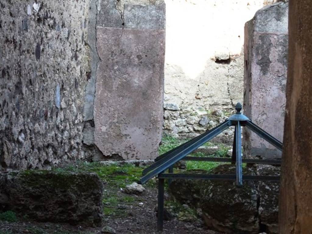 VI.16.30 Pompeii. December 2007. Looking east across room O. Found here and left in their place, but well defended with glass from the weather, two large loads of slaked lime, showing the imprints of the matting in which they were contained.See Notizie degli Scavi di Antichit, 1908, (p.284, and fig 9 on p.285).