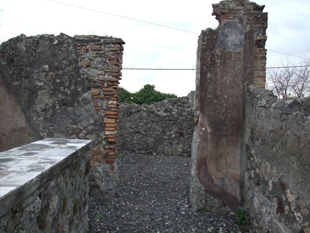 VI.17.2 Pompeii. December 2007. Doorway to rear room on south side of VI.17.1.