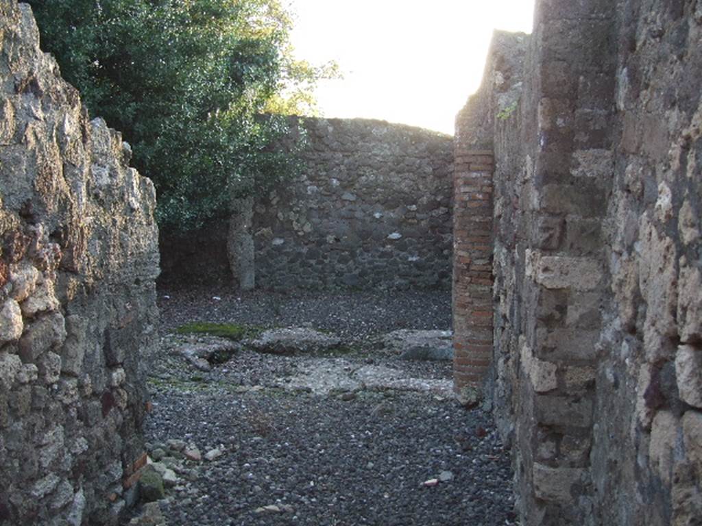 VI.17.5 Pompeii. December 2006. Looking west to atrium.  