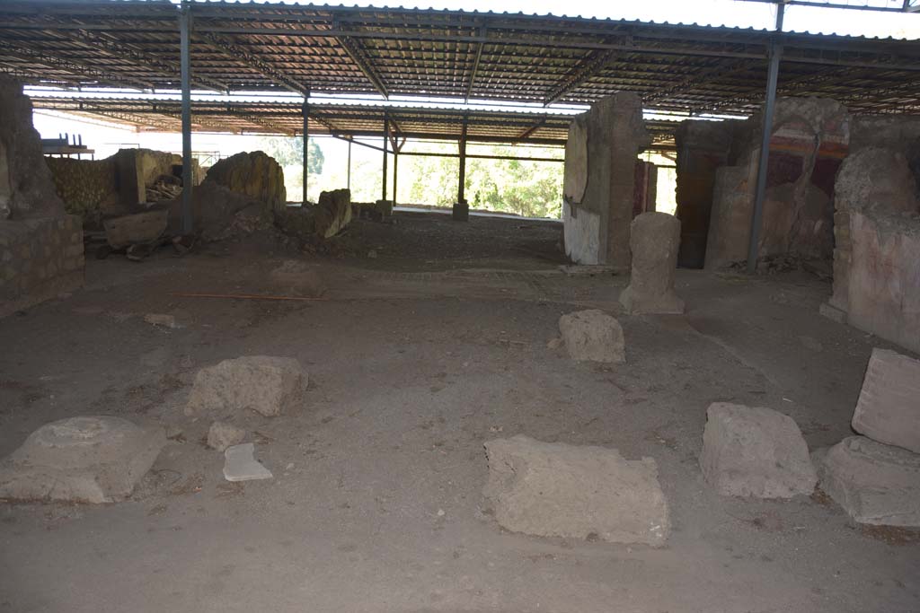 VI.17.41 Pompeii. September 2019. Looking west across atrium towards tablinum.
Foto Annette Haug, ERC Grant 681269 DCOR.
