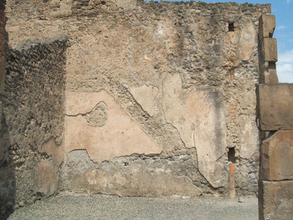 VII.1.12 Pompeii. May 2005. Looking north into entrance.