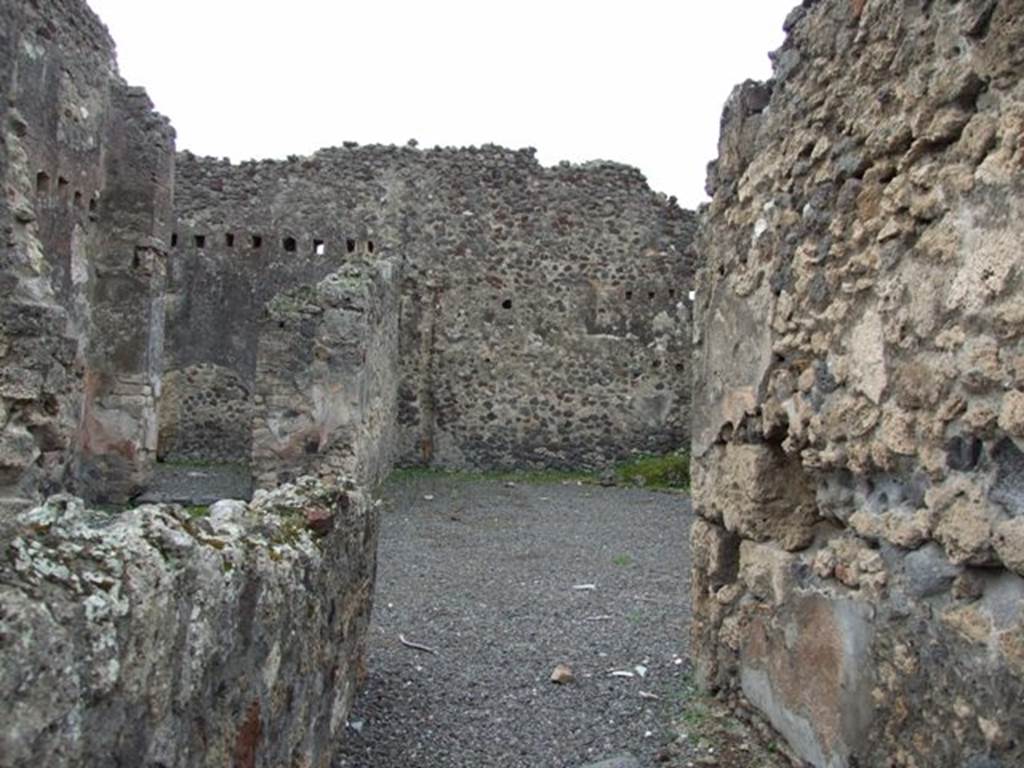 VII.1.22 Pompeii. December 2007.  Looking west along entrance corridor to atrium and rear room.
