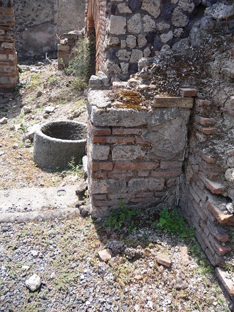 VII.1.36 Pompeii. October 2009. 
Looking south to south-west corner of atrium. Photo courtesy of Jared Benton.
