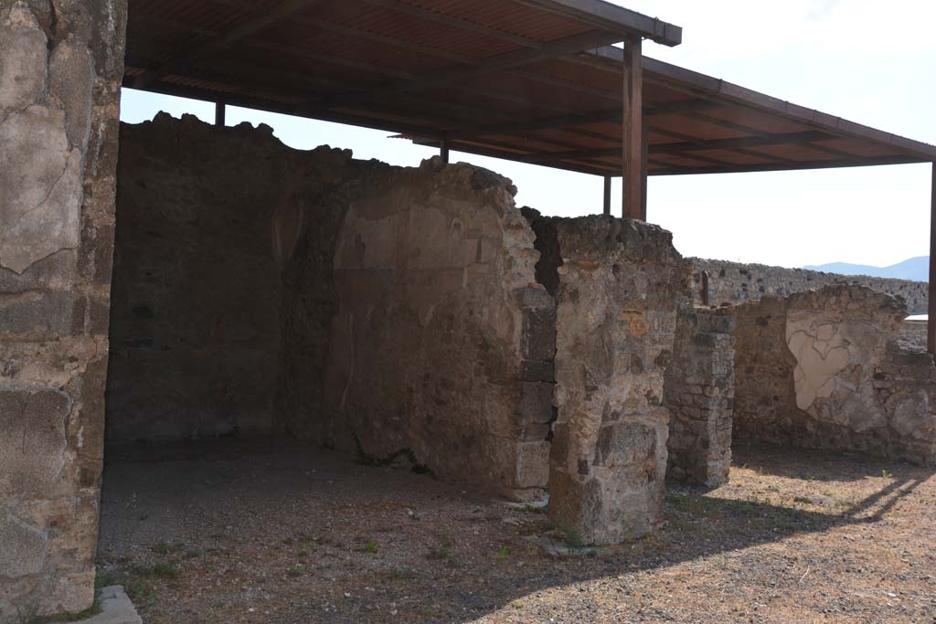 VII.1.40 Pompeii. September 2019. Triclinium 18, on east side of peristyle garden.
Foto Annette Haug, ERC Grant 681269 DÉCOR.
