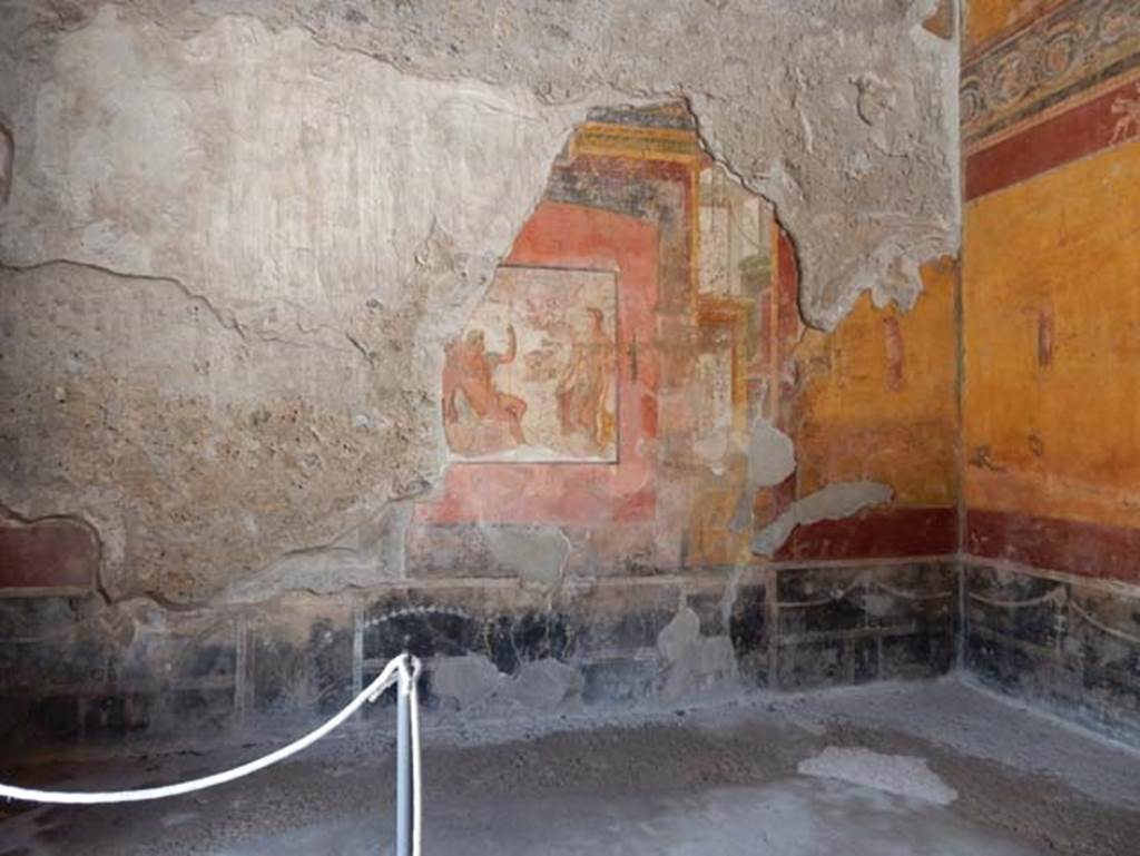 VII.1.47 Pompeii, May 2018. Exedra 10, looking towards west wall. Photo courtesy of Buzz Ferebee.