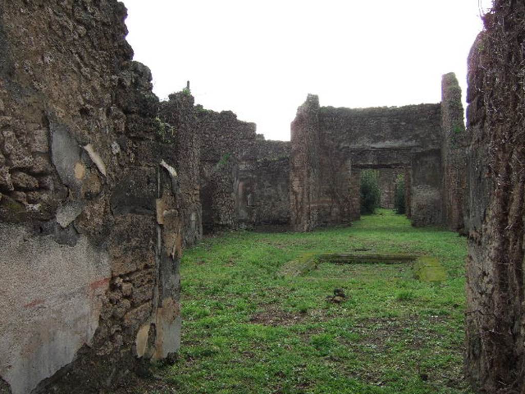 VII.2.20 Pompeii. December 2005.  East side of atrium, from entrance fauces.