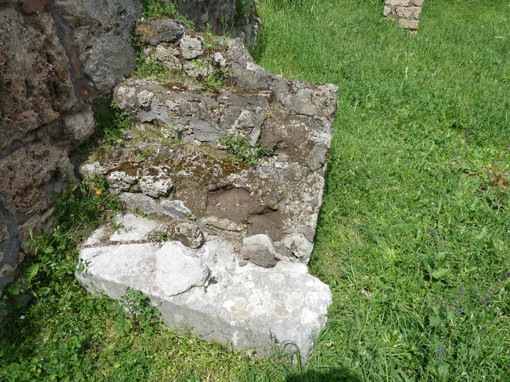 VII.2.35 Pompeii. May 2010. Steps to upper floor on west side of atrium.