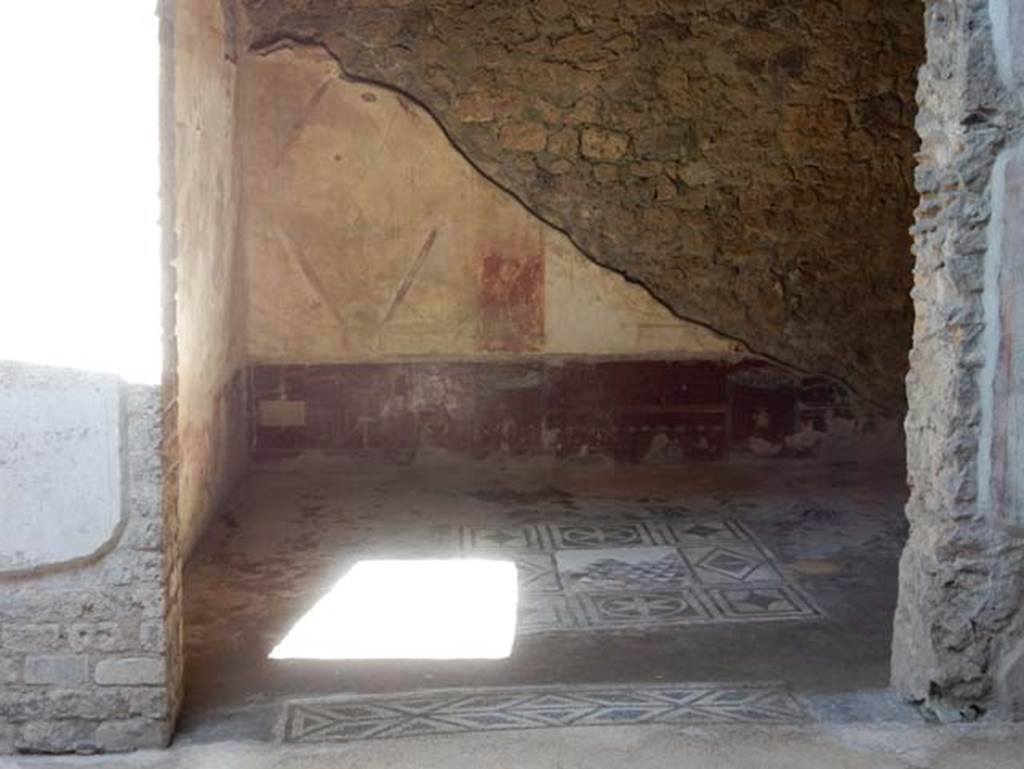 VII.2.45 Pompeii, May 2018. Looking towards east wall of triclinium. Photo courtesy of Buzz Ferebee.