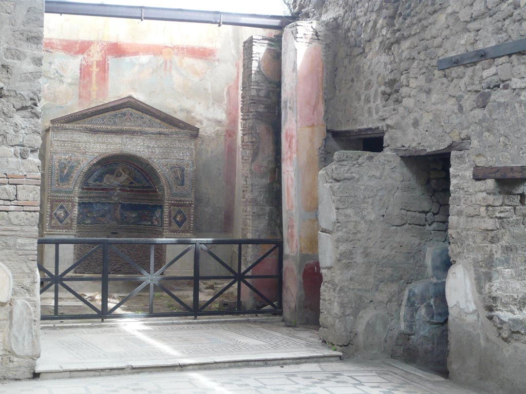 VII.2.45 Pompeii. May 2012. Looking towards tablinum and garden area on north side of atrium. Photo courtesy of Buzz Ferebee.