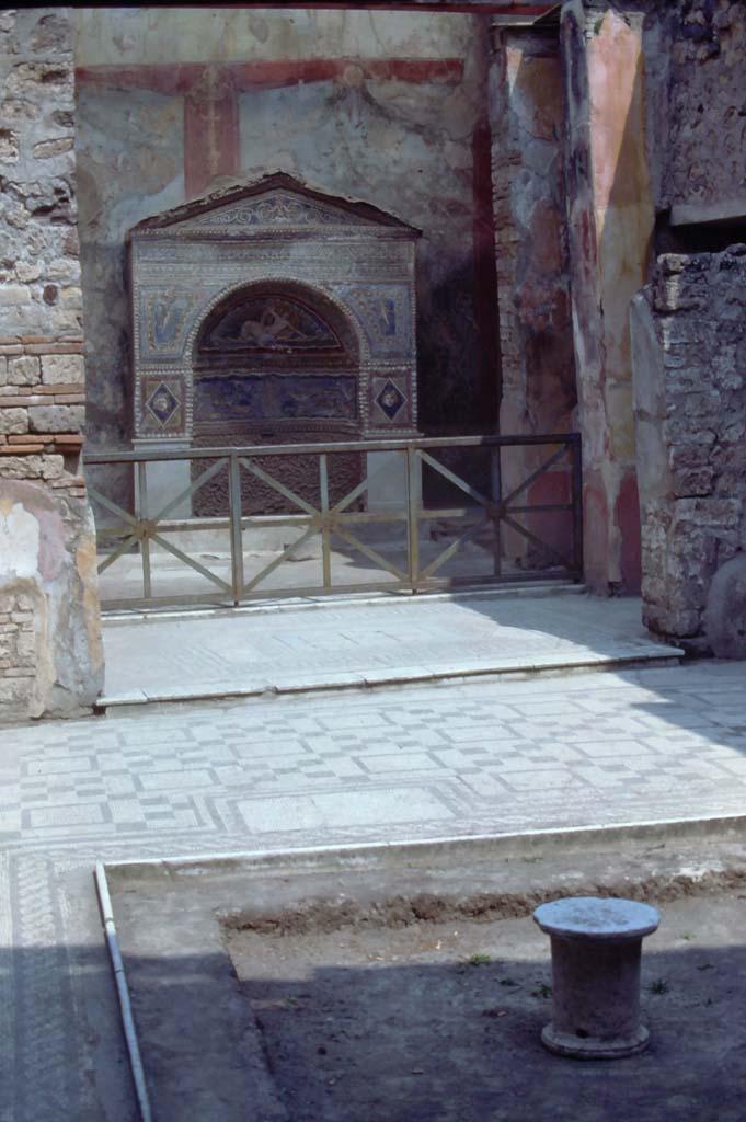 VII.2.45, Pompeii. 4th December 1971. Looking across impluvium towards tablinum.
Photo courtesy of Rick Bauer, from Dr George Fay’s slides collection.
