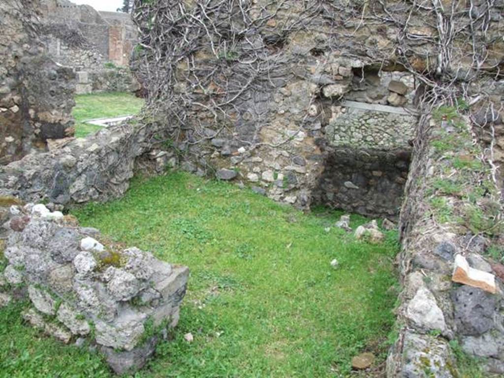 VII.3.4 Pompeii. March 2009.  Cubiculum, looking east.