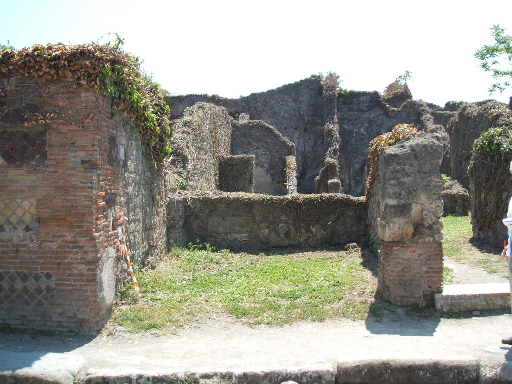 VII.3.7 Pompeii. May 2005. Looking south from Via della Fortuna.