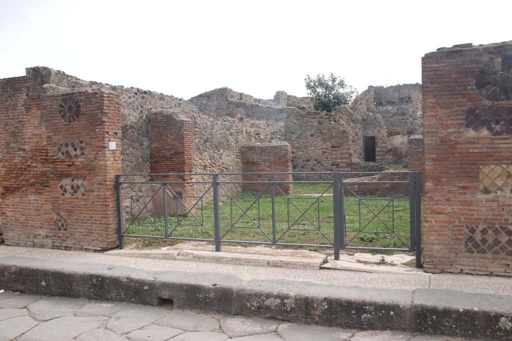 VII.3.8 Pompeii. October 2023. Looking south-east towards entrance doorway. Photo courtesy of Klaus Heese.