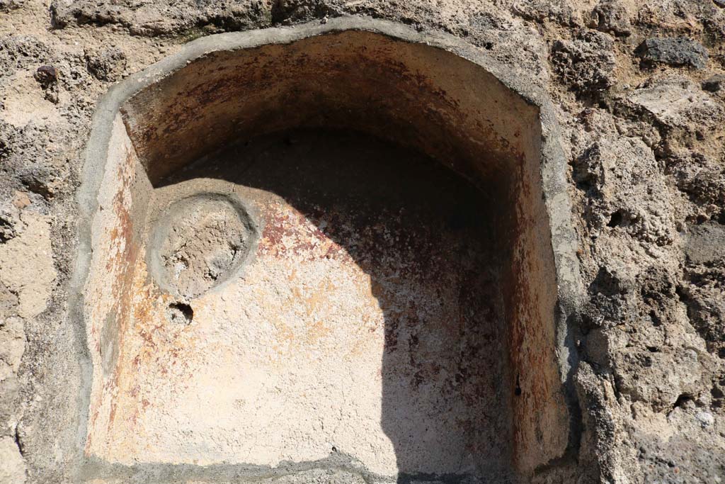 VII.3.10, Pompeii. December 2018. Niche in east wall. Photo courtesy of Aude Durand.