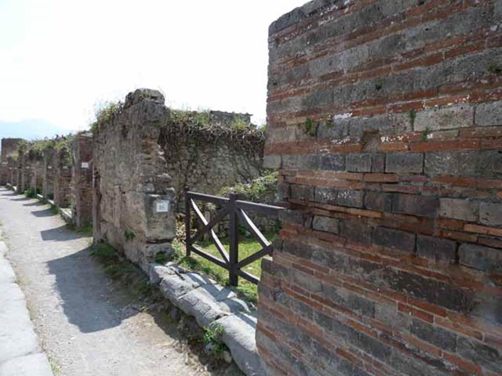 VII.3.16 Pompeii. May 2010.  Entrance on Via Stabiana, looking south.