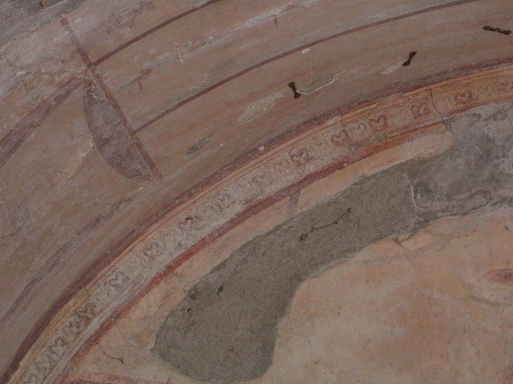 VII.3.21 Pompeii. May 2005. Stucco decoration of vaulted triclinium ceiling.