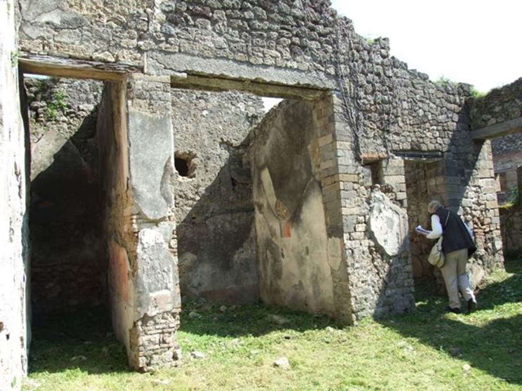 VII.3.29 Pompeii.  March 2009.  Room 1.  Atrium.  Rooms on east side, doorways to Rooms 12, 13 and 14.