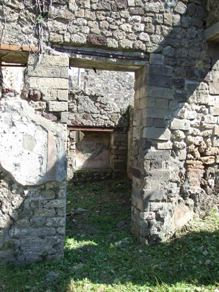 VII.3.29 Pompeii.  March 2009. Doorway to Room 14.  Cubiculum