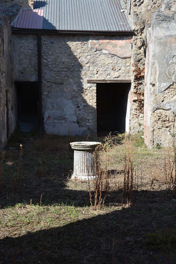 VII.3.29 Pompeii. October 2019. Looking north across atrium.
Foto Annette Haug, ERC Grant 681269 DCOR.
