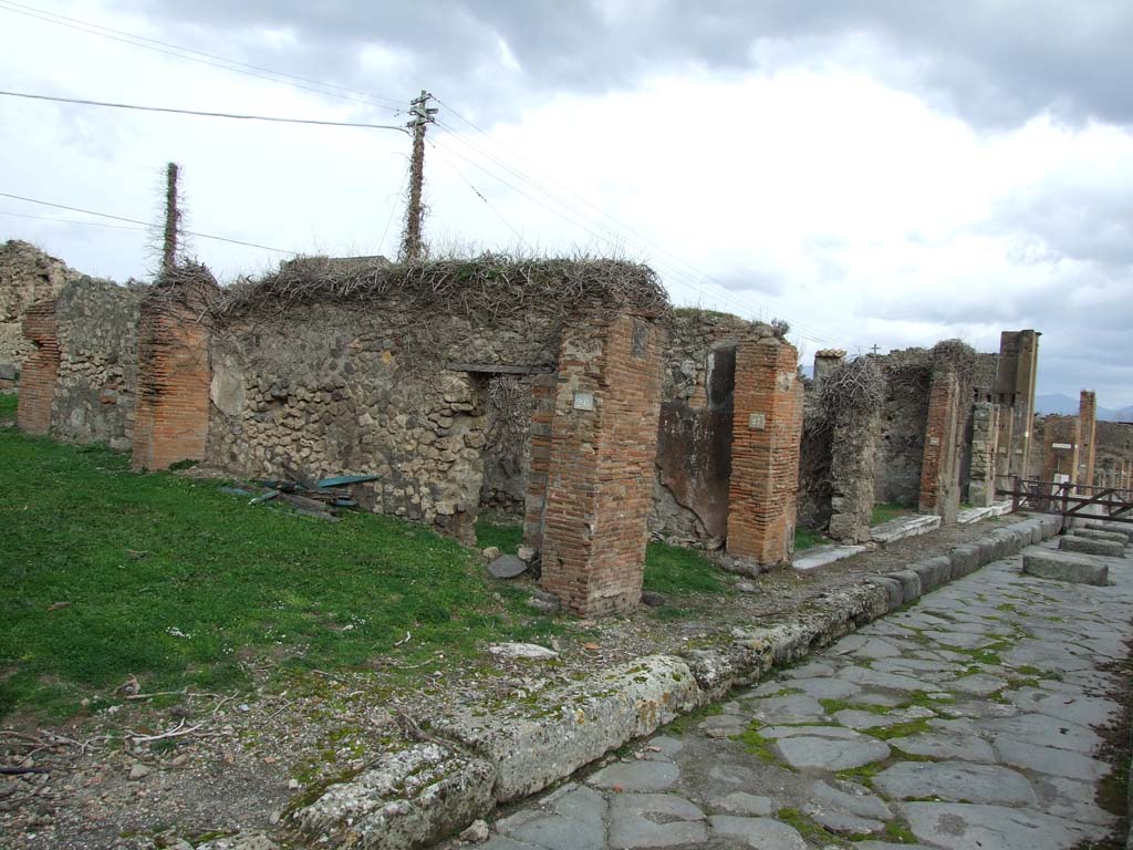 Looking east along Via degli Augustali from outside VII.4.26. December 2007.