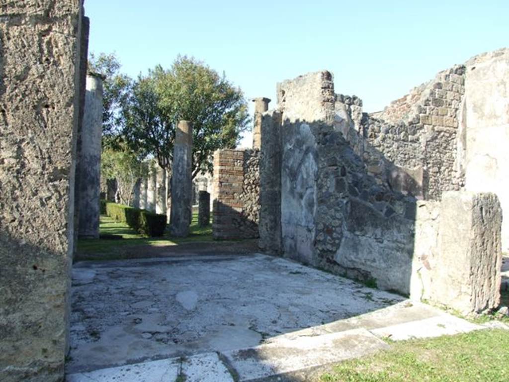 VII.4.31 Pompeii. March 2009. Room 23, tablinum, east wall. This wall used to show another painting of the weeping Ariadne watching as Theseus sails away.