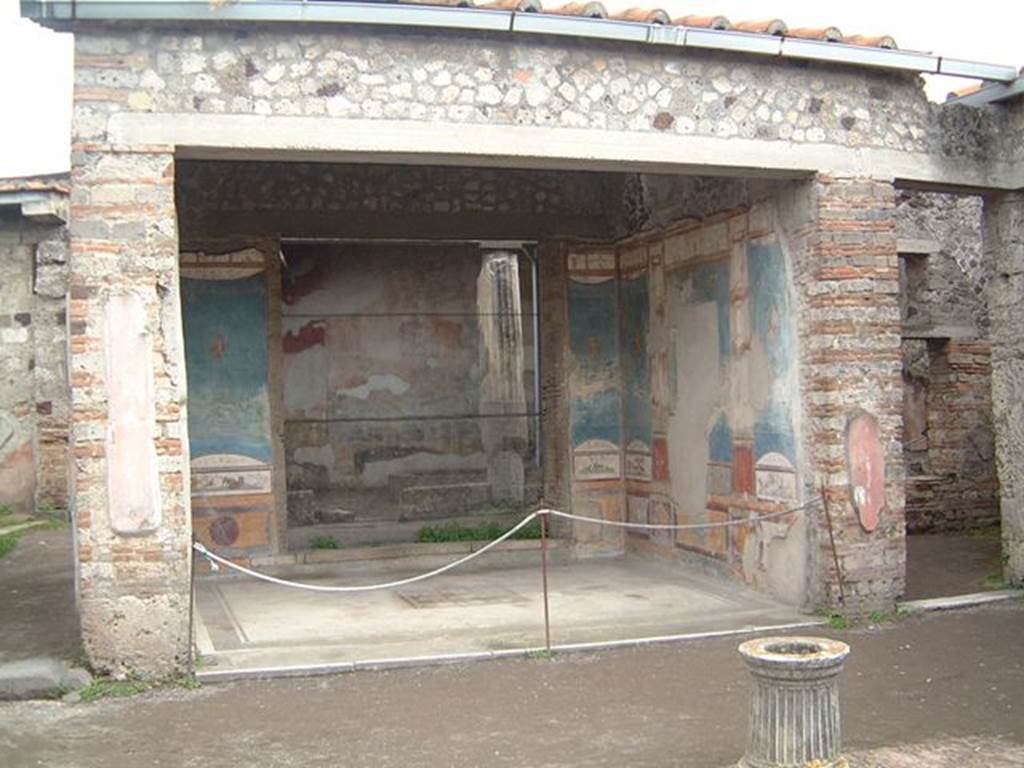 VII.4.48 Pompeii.  May 2001. Room 11.  Tablinum from Atrium. Photograph courtesy of Current Archaeology.
