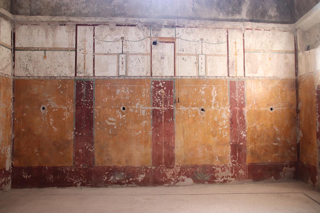 VII.5.8 Pompeii. October 2024. Tepidarium (49), looking towards west wall. Photo courtesy of Klaus Heese.

