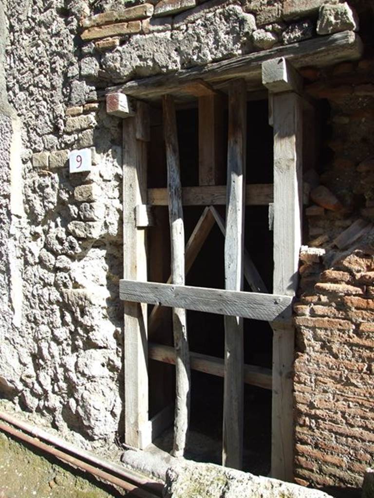 VII.5.9 Pompeii. March 2009.  Entrance.