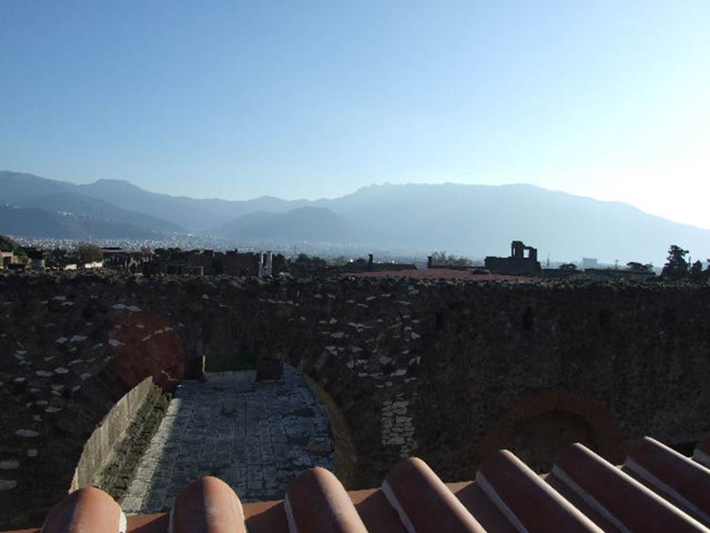 VII.5.19 Pompeii. December 2007. View looking south from roof of new restaurant.