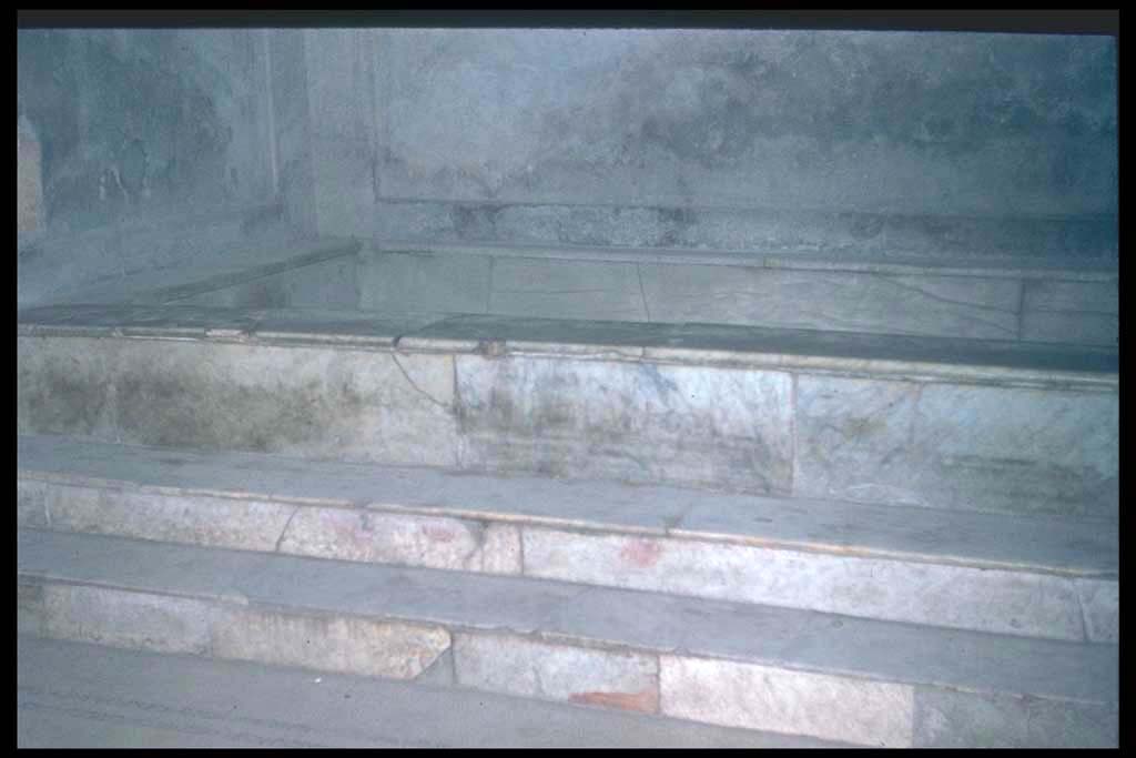 VII.5.24 Pompeii. Caldarium (39), steps to hot bath (42).
Photographed 1970-79 by Günther Einhorn, picture courtesy of his son Ralf Einhorn.
