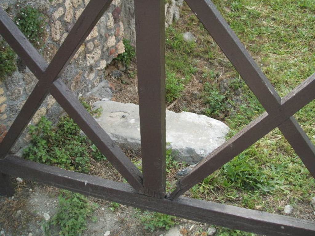 VII.6.9 Pompeii. May 2005. Remains of threshold or sill leading to stairs to upper floor.