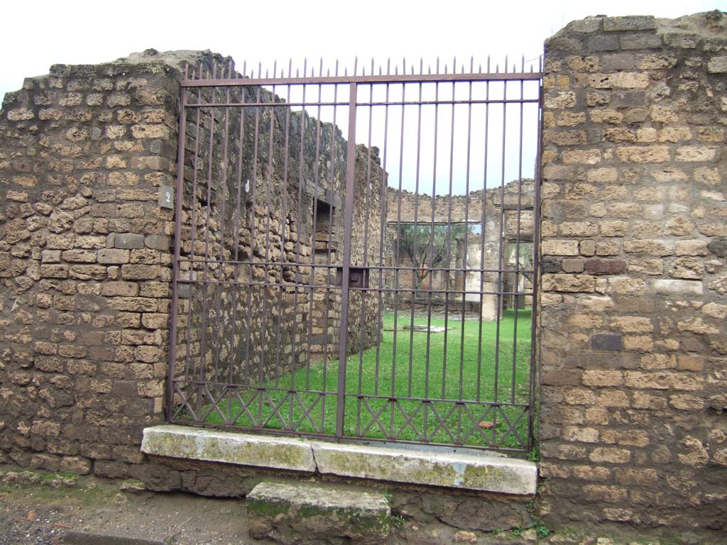 VII.7.2 Pompeii. December 2005. Entrance doorway to wide entrance corridor “a”.