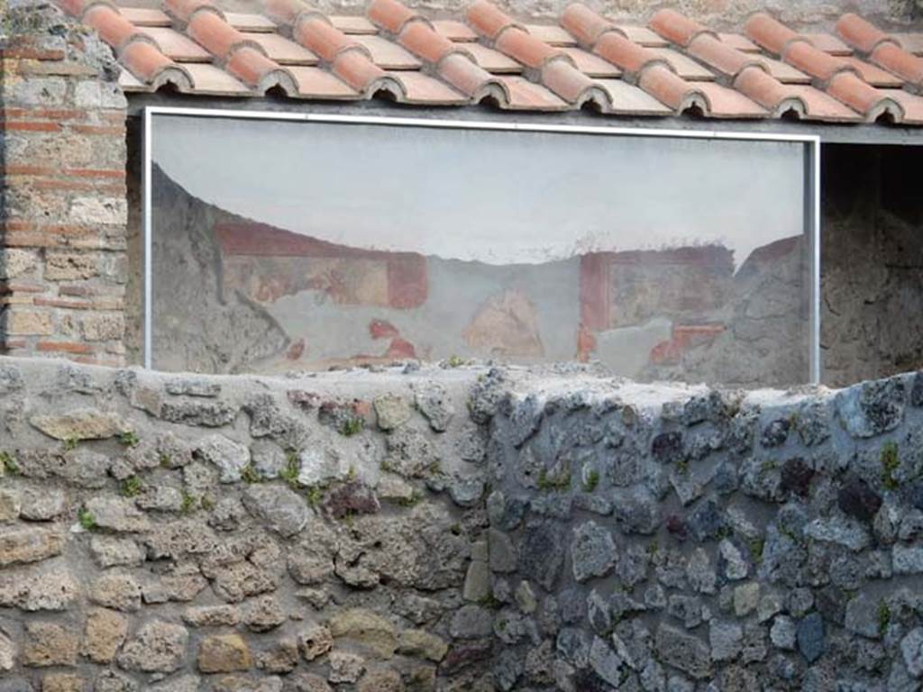 VII.7.5 Pompeii. May 2015. Looking towards north wall of oecus “m”.
Photo courtesy of Buzz Ferebee.
