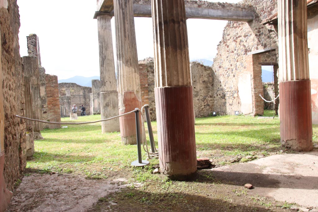 VII.7.13 Pompeii. May 2024. Looking south across peristyle towards entrance doorway at VII.7.10. Photo courtesy of Klaus Heese.