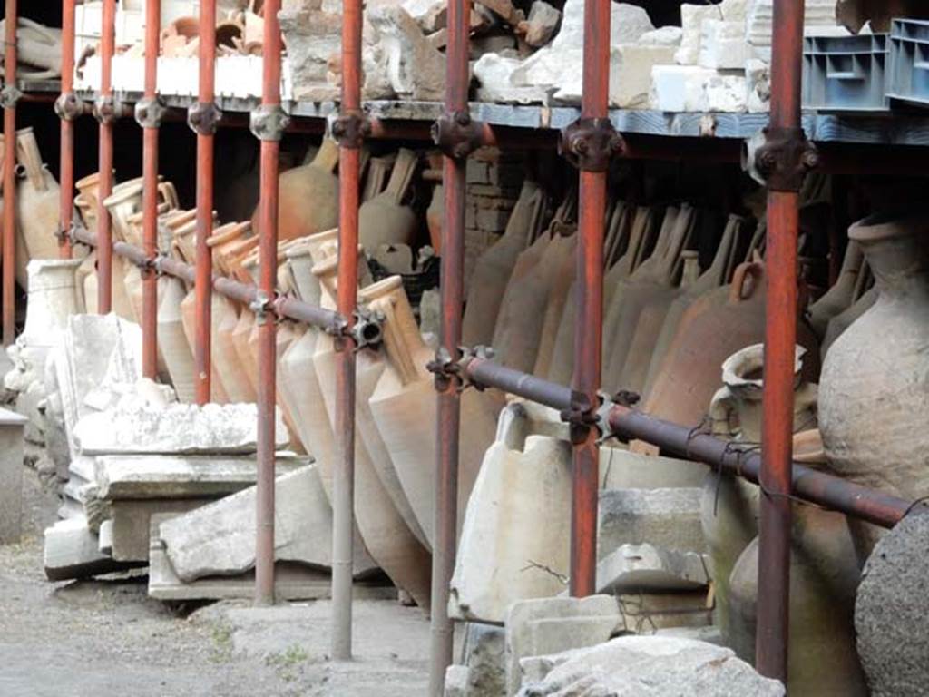 VII.7.30 Pompeii. May 2015. Amphorae, in storage. Photo courtesy of Buzz Ferebee.