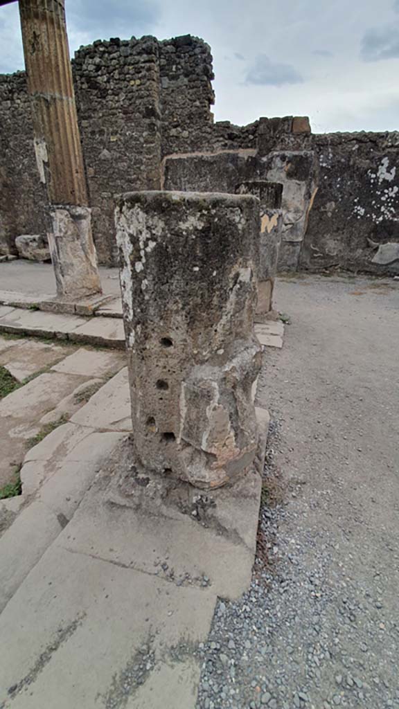 VII.7.32 Pompeii. August 2021. Looking east towards south-east corner.
Foto Annette Haug, ERC Grant 681269 DÉCOR.
