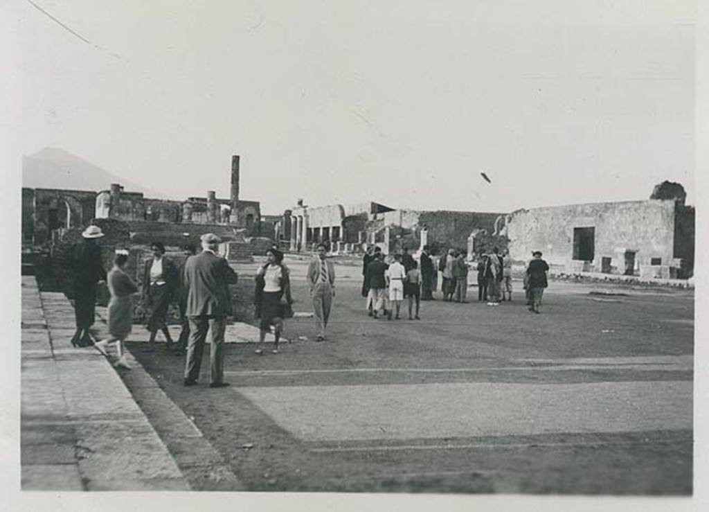 VII.8 Pompeii. 4th October 1937. Looking north-east across the forum. Photo courtesy of Rick Bauer.
