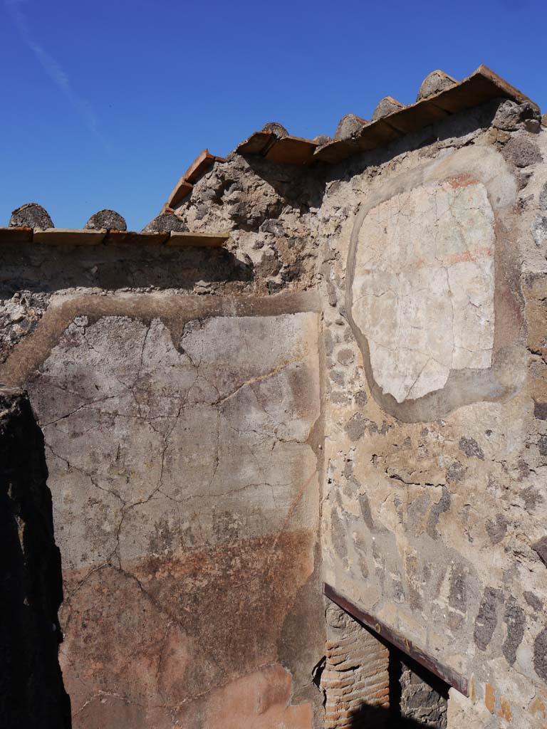 VII.8.01 Pompeii. September 2018. Looking towards upper north-west corner of Temple.
Foto Anne Kleineberg, ERC Grant 681269 DÉCOR.
