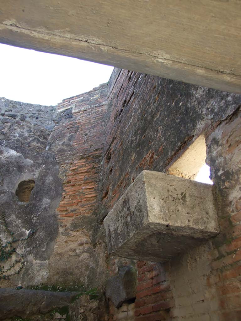 VII.9.1 Pompeii. March 2009. Upper west wall of porter’s room 8.  